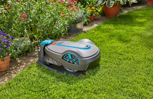 Robot tondeuse connecté GARDENA Sileno life 15101-26 Bluetooth, 750m²