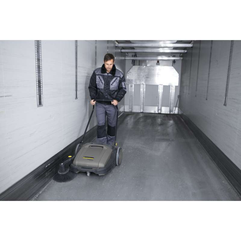 Balayeuse autotractée KM 70/20 C KARCHER 1.517-106.0