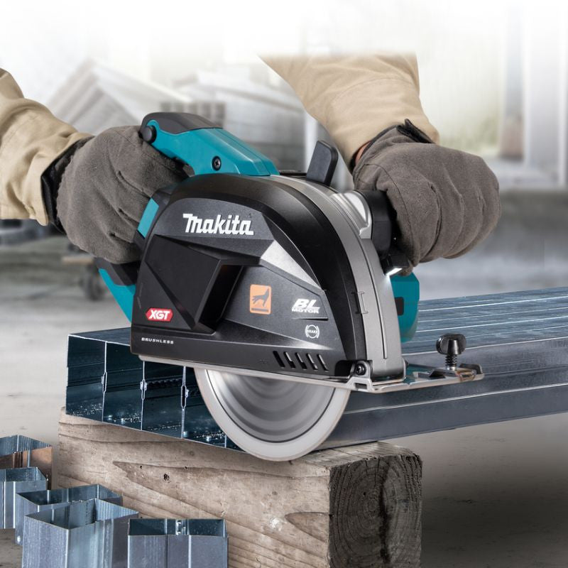 Scie à métaux circulaire Ø185mm XGT 40V Max MAKITA CS002GZ 3500 tr/min - Machine nue