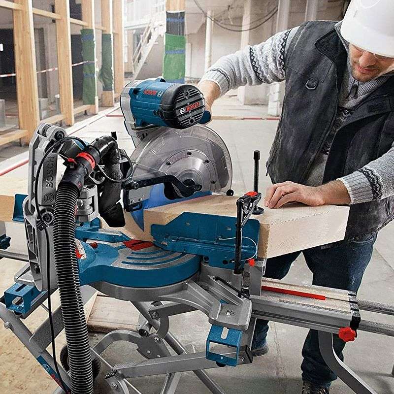 Scie à onglets BOSCH 0601B23600 - GCM 12 GDL Professional - 2000W