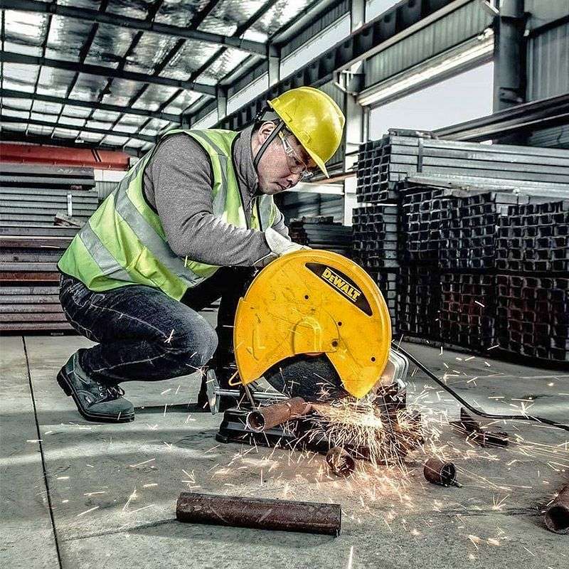 Tronçonneuse à disque Ø355mm 2200W DEWALT D28730-QS