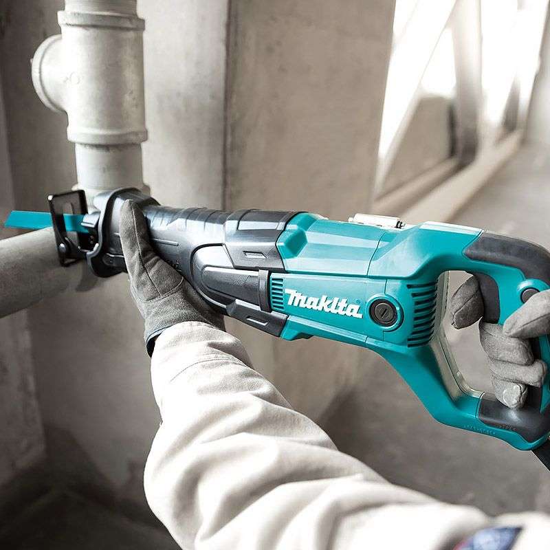 Scie sabre MAKITA JR3061T 1250W
