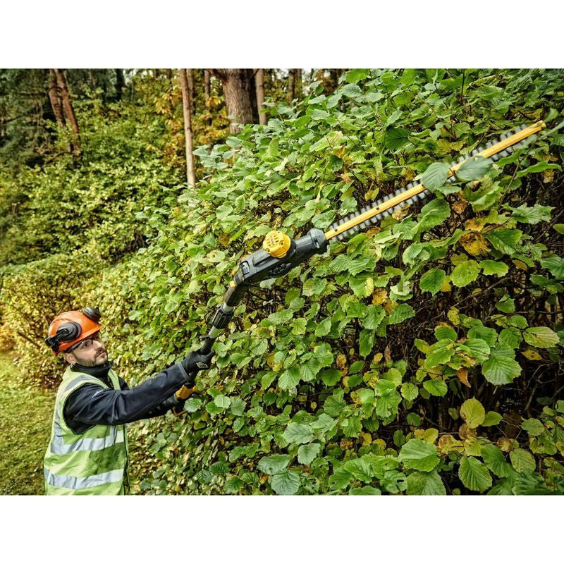Taille-haies sur perche 18V DEWALT DCMPH566P1-QW 55cm/25mm avec une batterie 5,0 Ah